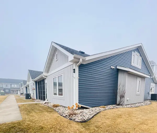 3321 6th Way E #D, West Fargo, ND 58078
