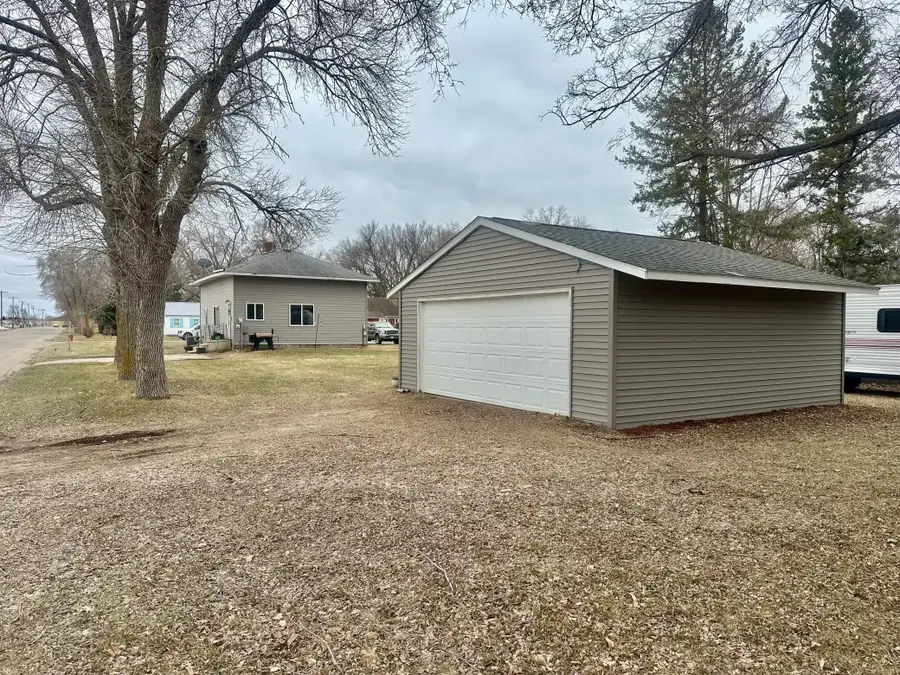 739 E 1st Street, Litchfield, MN 55355 - #3