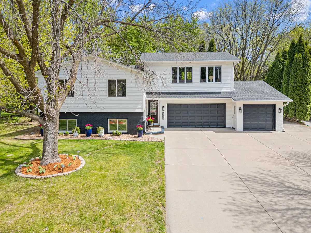 6881 Redwing Lane, Chanhassen, MN 55317 - #1