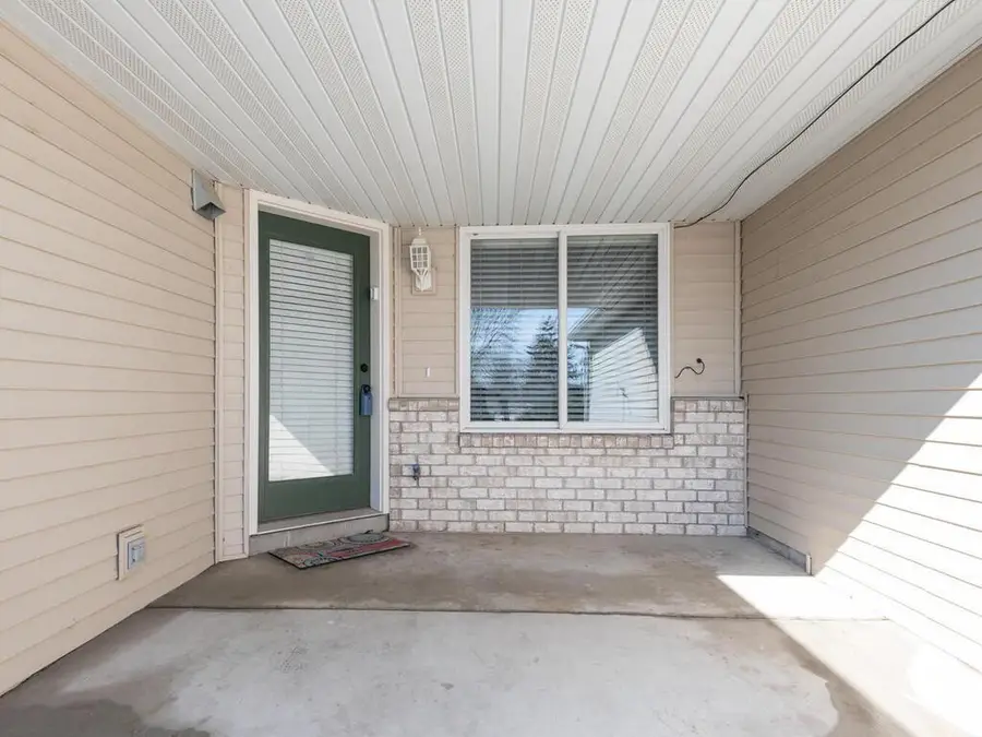 905 Serenity Circle, Norwood Young America, MN 55397 - #3