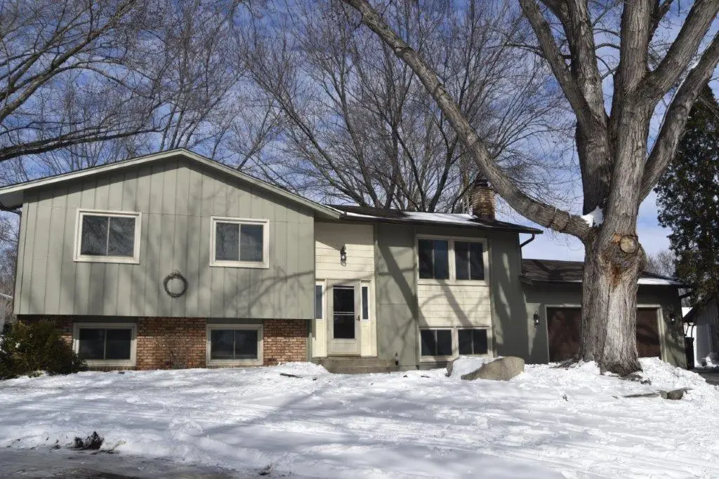 242 Stephen Court, Chaska, MN 55318 - #1