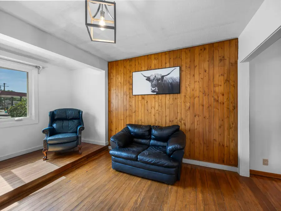 307 Elm Avenue Sw, Montgomery, MN 56069 - #3