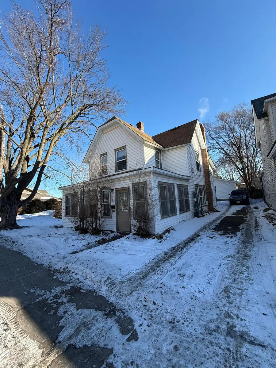 681 Old Highway 8 Nw, New Brighton, MN 55112 - #2