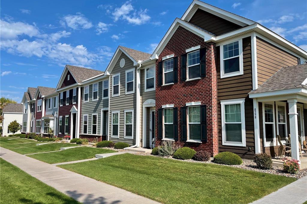 8402 Jonquil Lane N, Maple Grove, MN 55369