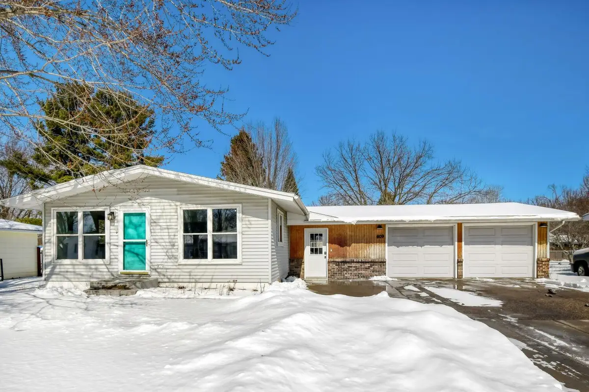 609 N 4th Street, New Richmond, WI 54017 - #1