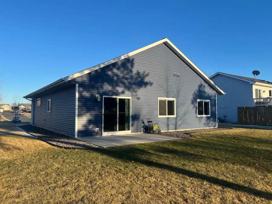 900 8th Avenue Sw, Pine Island, MN 55963 - #3