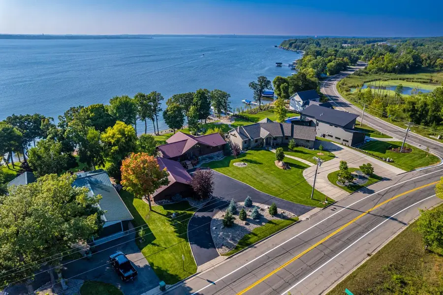 1380 S Shore Drive, Detroit Lakes, MN 56501 - #3