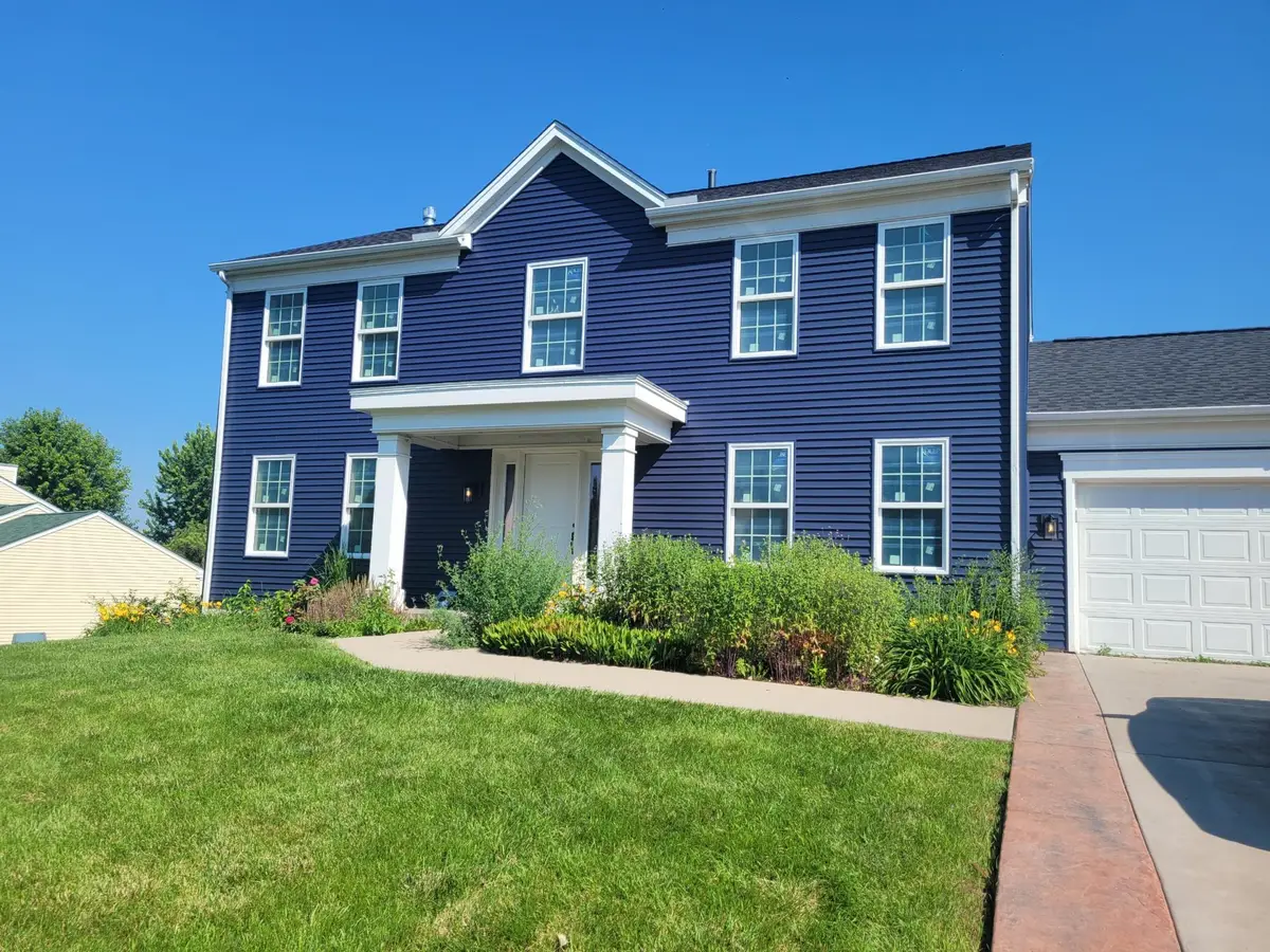 2423 Pond Avenue E, Maplewood, MN 55119 - #1