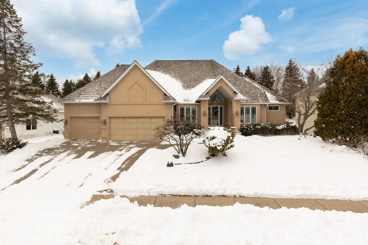 10556 Prairie Lakes Drive, Eden Prairie, MN 55344 - #1