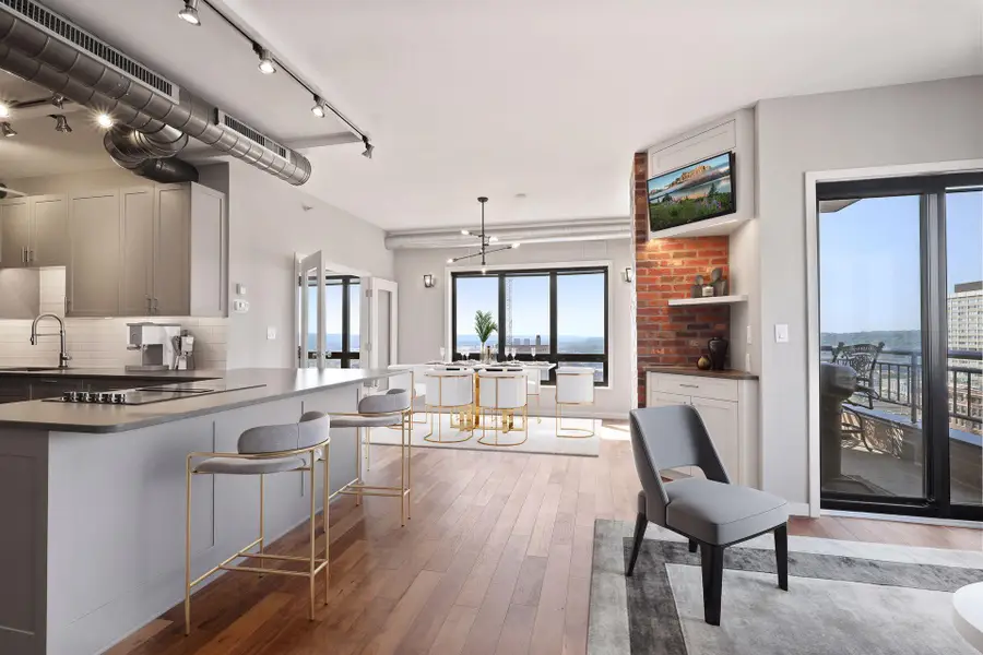 168 6th Street E #2702, Saint Paul, MN 55101 - #2