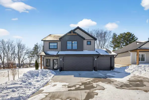 3228 Allison Lane Ne, Rochester, MN 55906
