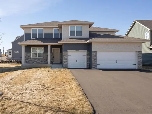 10691 Bent Pine Lane, Woodbury, MN 55129