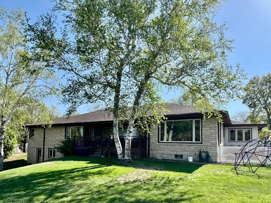 579 Park Avenue W, Ortonville, MN 56278 - #3