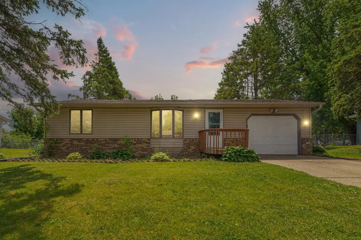 1323 Greenwood Place, Faribault, MN 55021 - #1