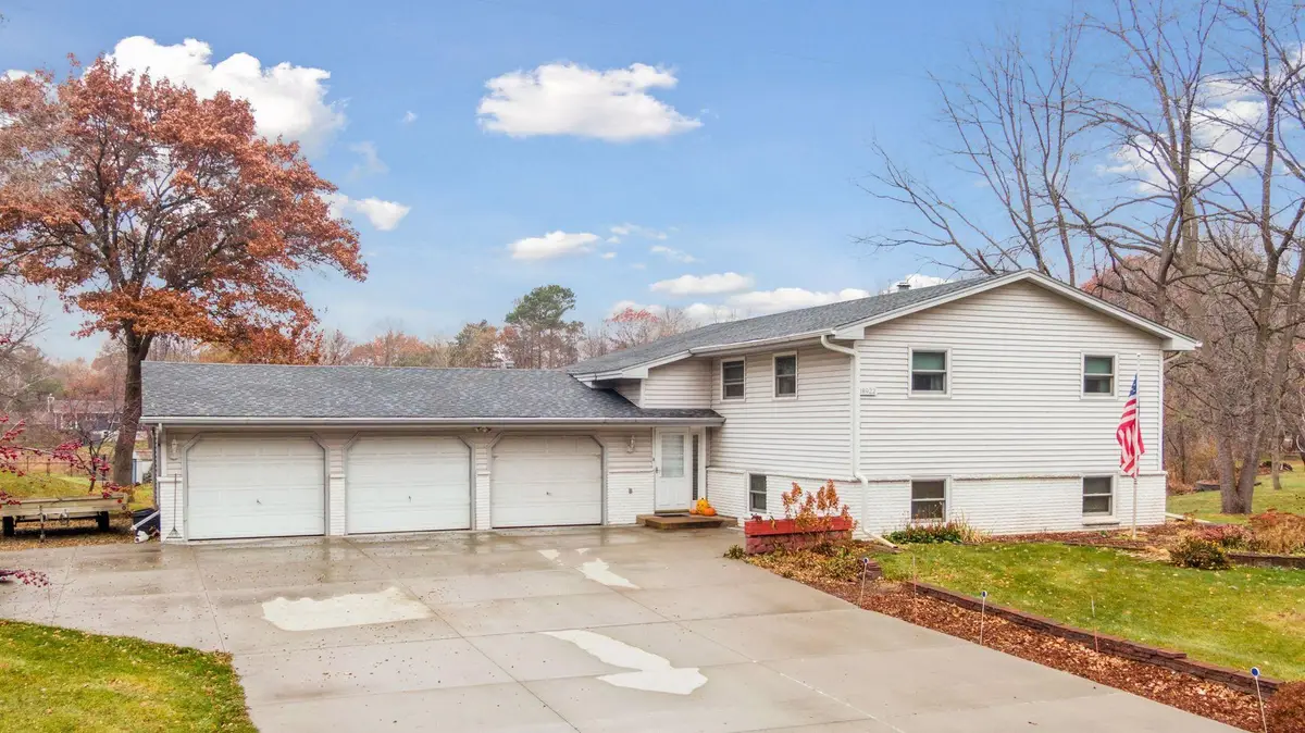 18922 Yalta Street Ne, East Bethel, MN 55092 - #1