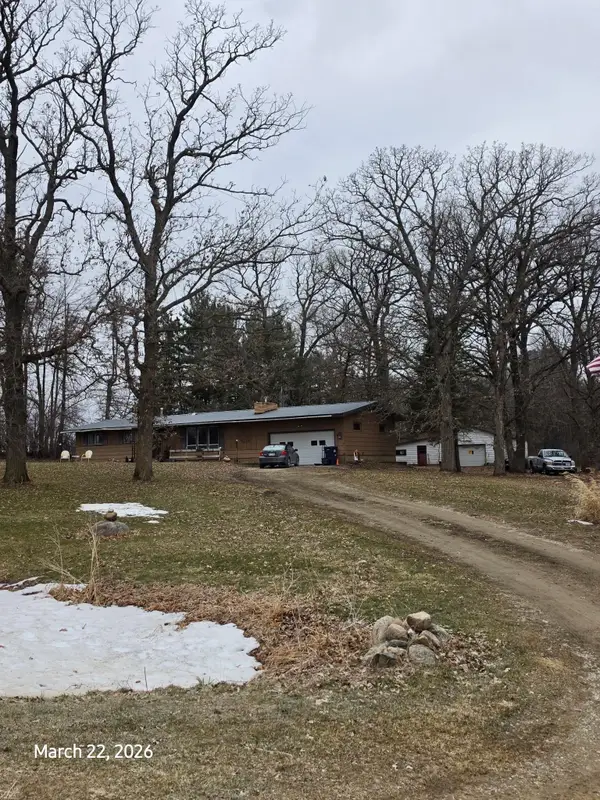 47155 Monkey Valley Hollow, Kenyon, MN 55946