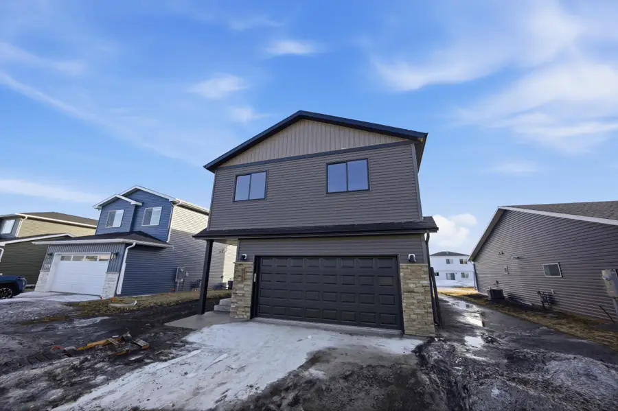 6264 86th Avenue S, Horace, ND 58047 - #2