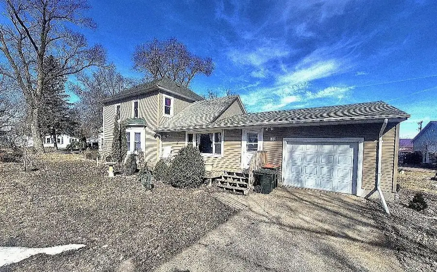 110 Mill Street W, Winthrop, MN 55396 - #2