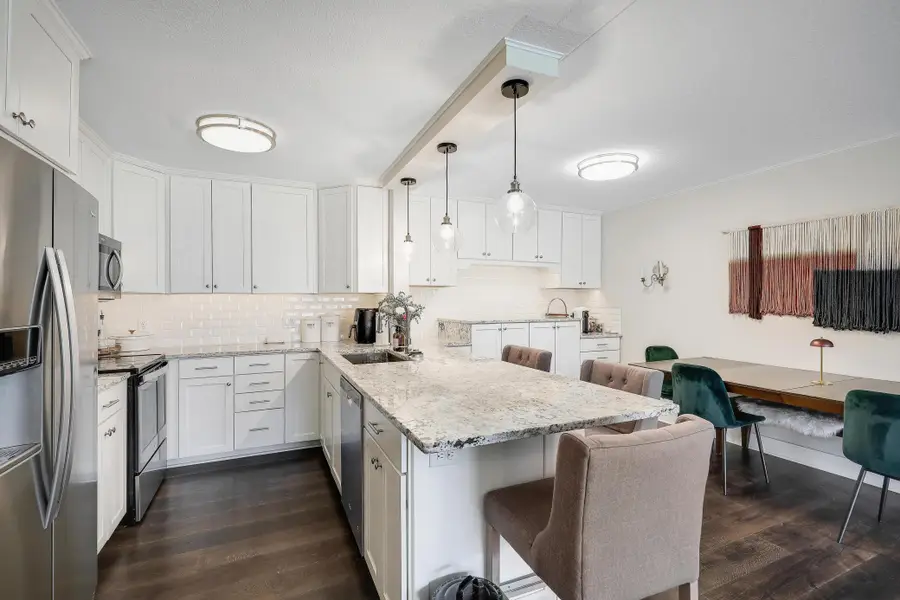 10511 Cedar Lake Road #212, Minnetonka, MN 55305 - #3