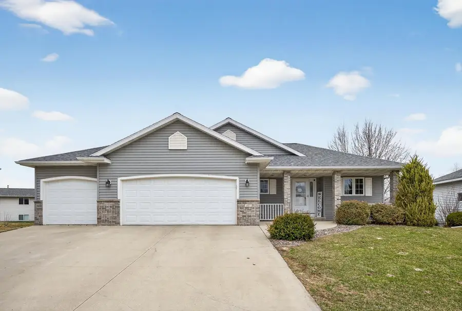 607 12th Avenue Ne, Stewartville, MN 55976 - #3