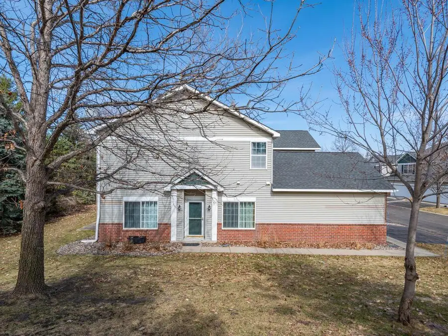 8010 Stratford Circle S, Shakopee, MN 55379 - #2