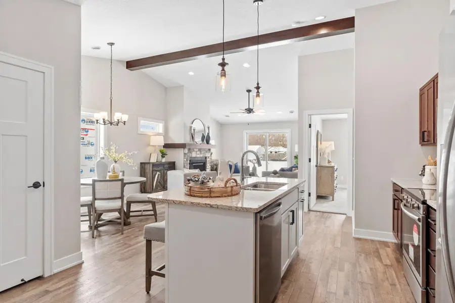 2662 Delaware Avenue, North Saint Paul, MN 55109 - #2