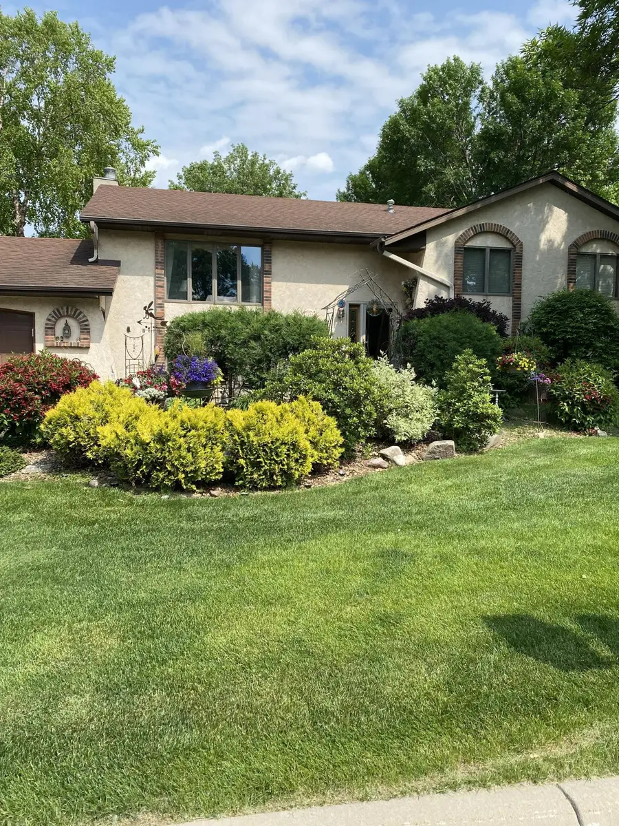 1764 Humboldt Avenue, West Saint Paul, MN 55118 - #3