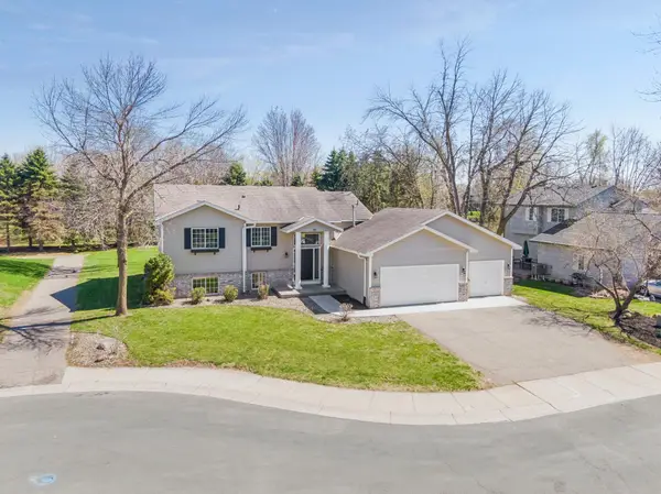 1521 Woodlawn Circle, Waconia, MN 55387
