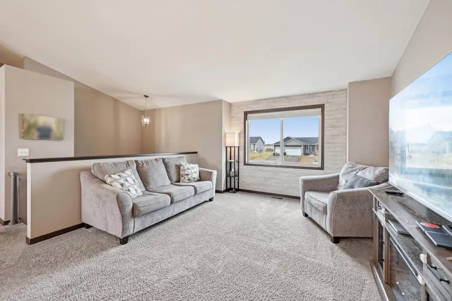 8542 Ebben Circle Ne, Monticello, MN 55362 - #3