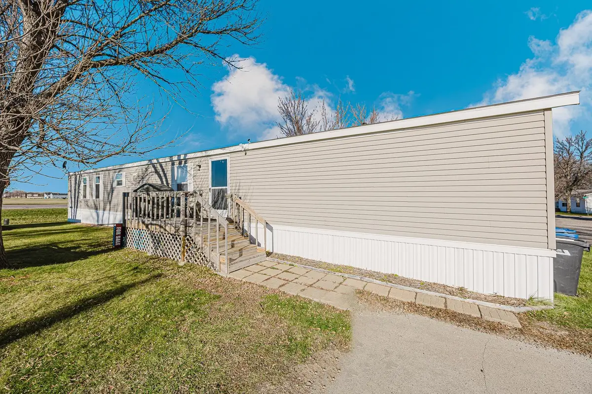 206 8th Street Nw, Dilworth, MN 56529 - #1