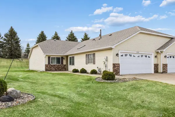7638 Newbury Road, Woodbury, MN 55125