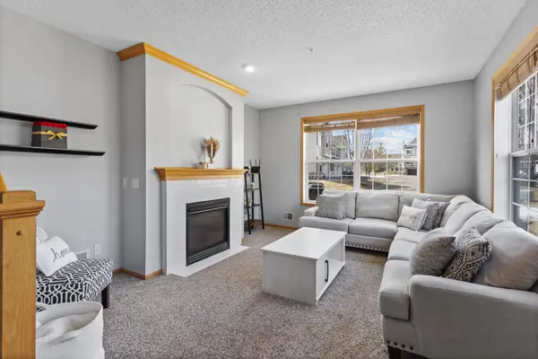 1509 111th Drive Ne #D, Blaine, MN 55449