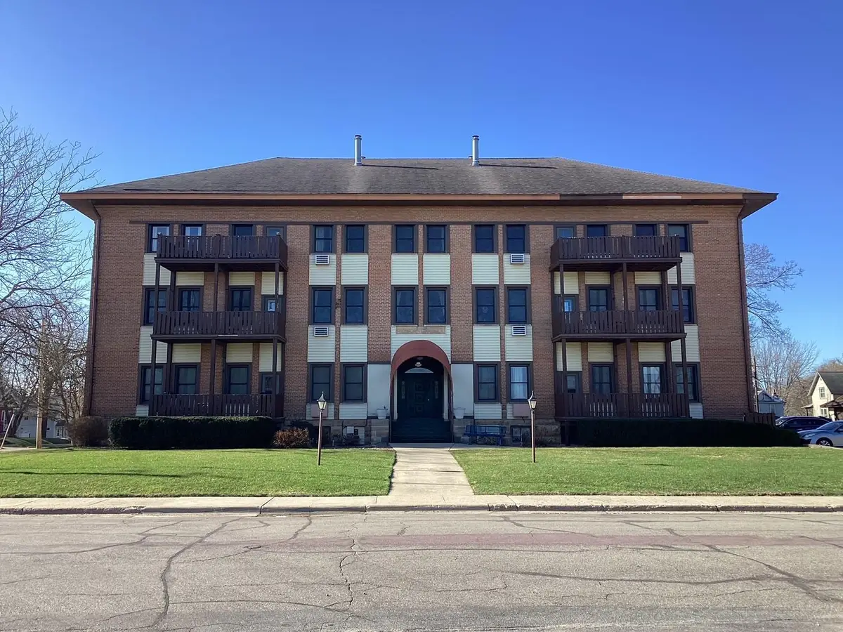 913 Abbott Street #204, Albert Lea, MN 56007 - #1