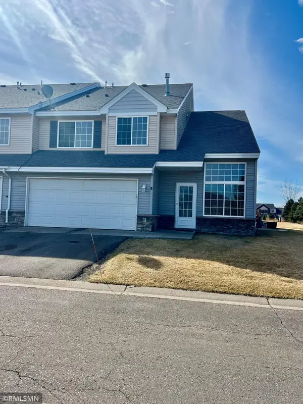 301 Roosevelt Street S #E, Cambridge, MN 55008