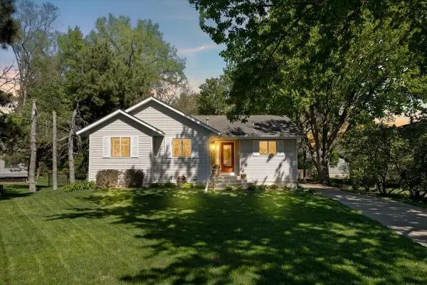 3210 Scott Avenue N, Golden Valley, MN 55422