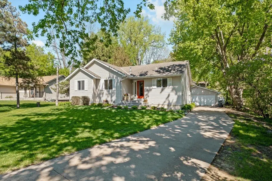3210 Scott Avenue N, Golden Valley, MN 55422 - #2
