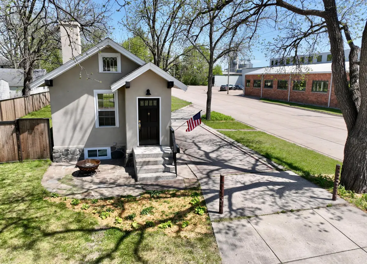 301 N 11th Street, Olivia, MN 56277 - #1