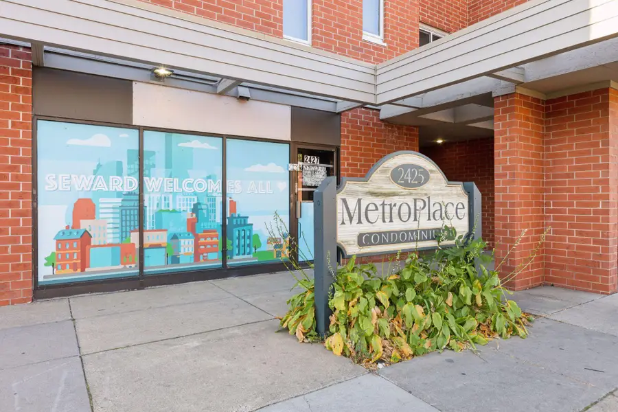 2425 E Franklin Avenue #209, Minneapolis, MN 55406 - #3