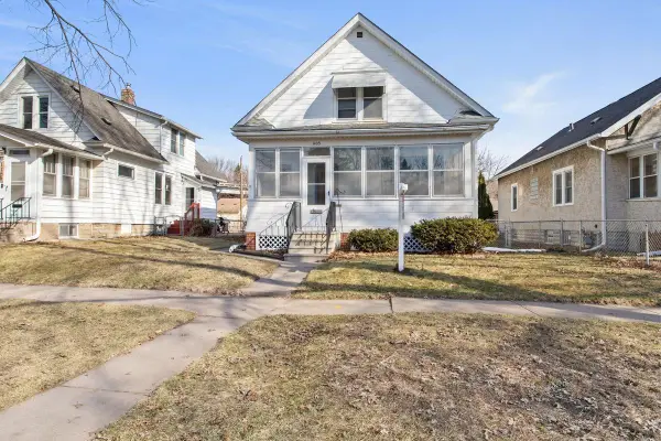 1105 Pleasant Avenue, Saint Paul, MN 55102