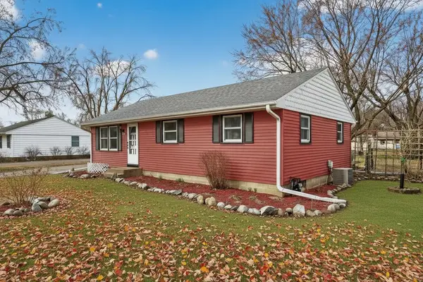 9447 Pilgrim Lane N, Maple Grove, MN 55369