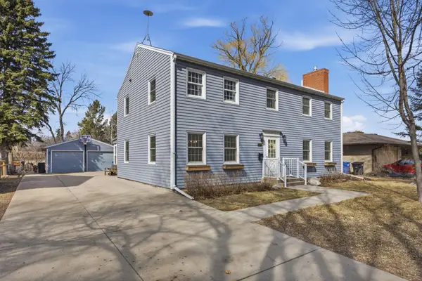 1306 Elm Street N, Fargo, ND 58102