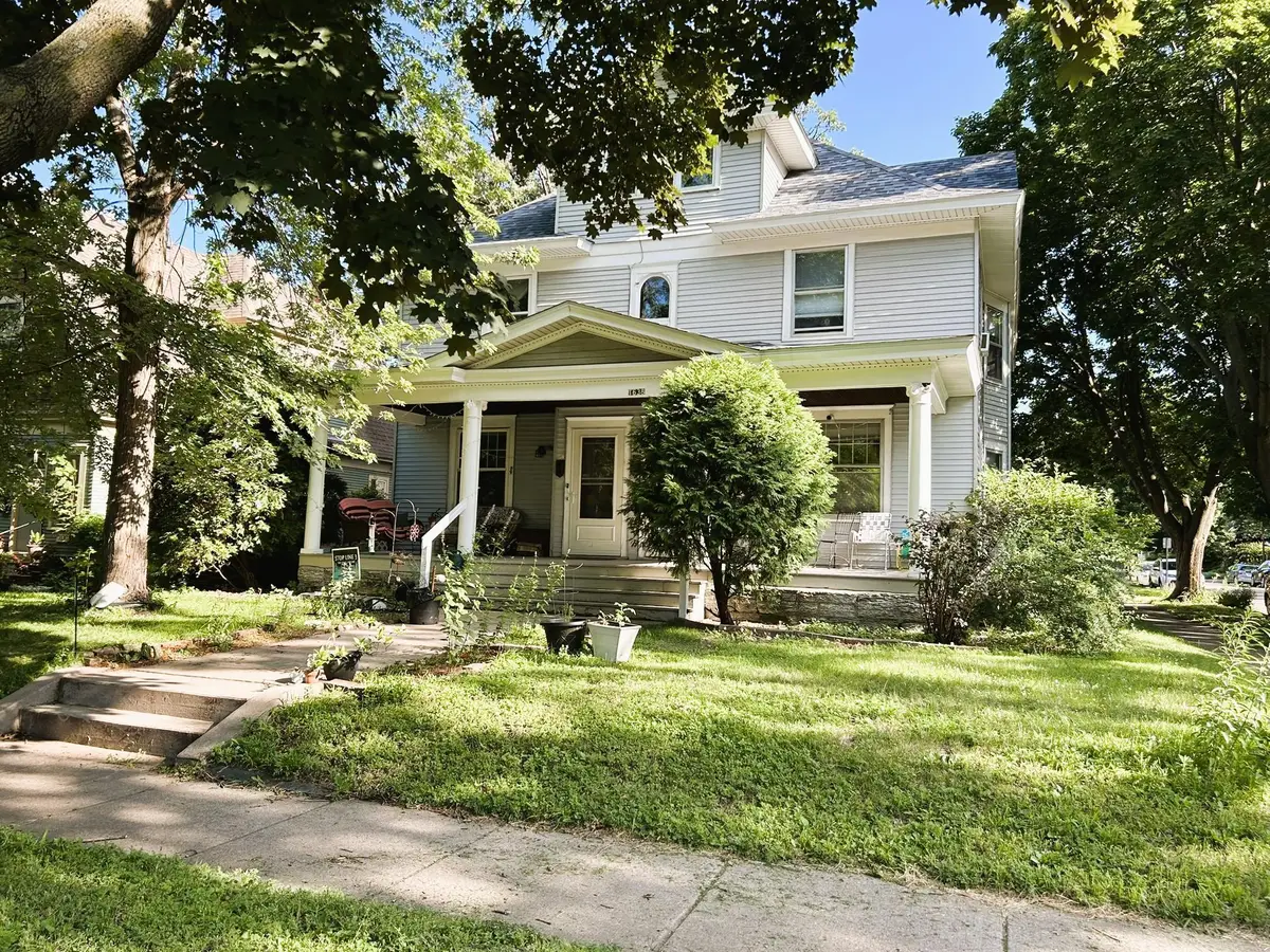 1636 Minnehaha Avenue W, Saint Paul, MN 55104 - #1