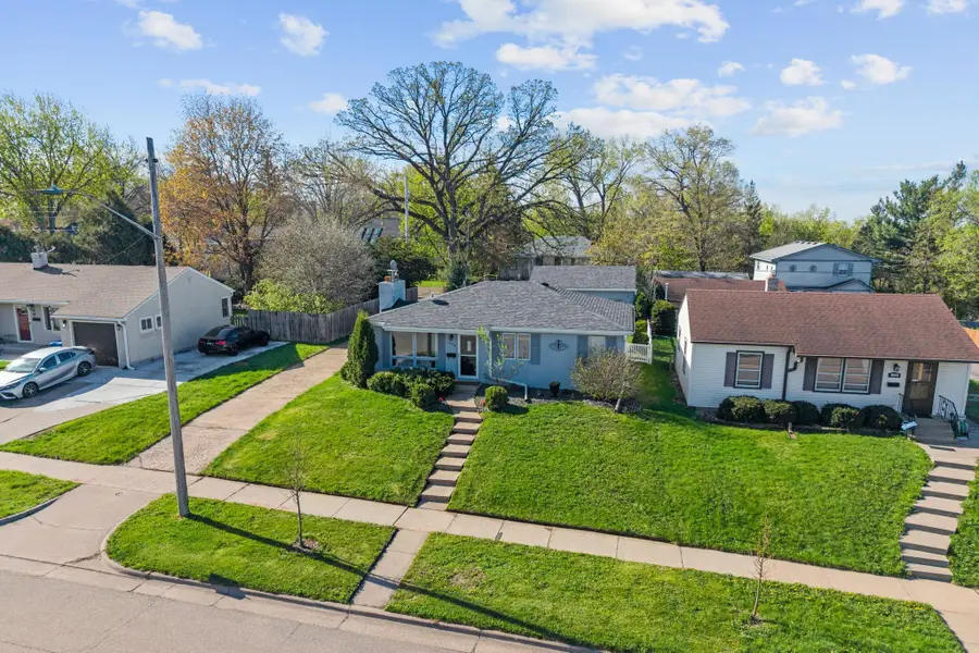 1956 3rd Street E, Saint Paul, MN 55119 - #2