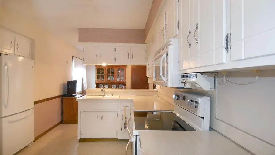 9608 Toledo Road, Bloomington, MN 55437 - #2