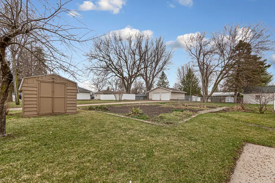 1172 6th Avenue Sw, Faribault, MN 55021 - #3