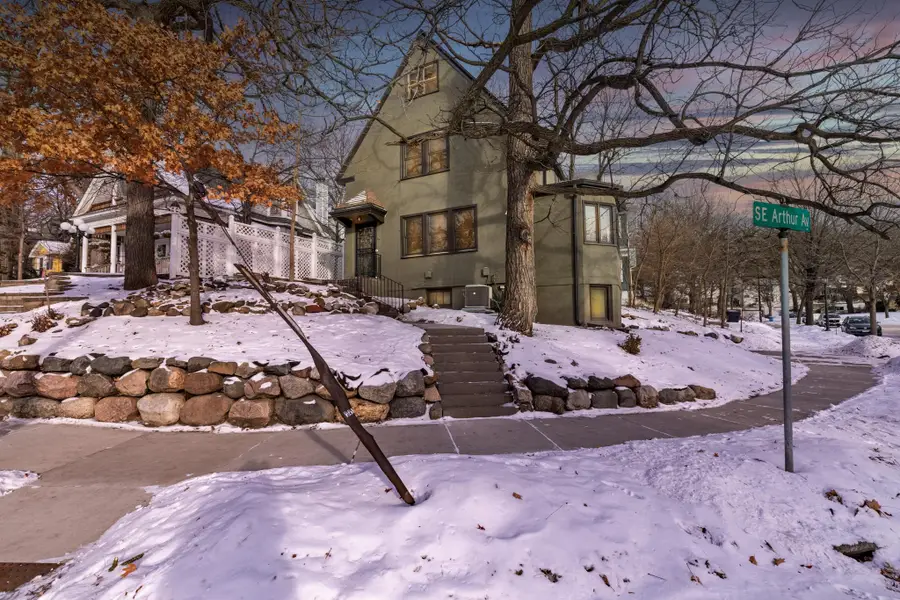 117 Arthur Avenue Se, Minneapolis, MN 55414 - #2