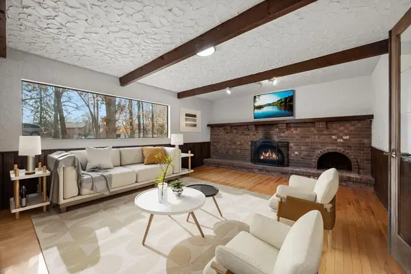 18725 28th Avenue N, Plymouth, MN 55447