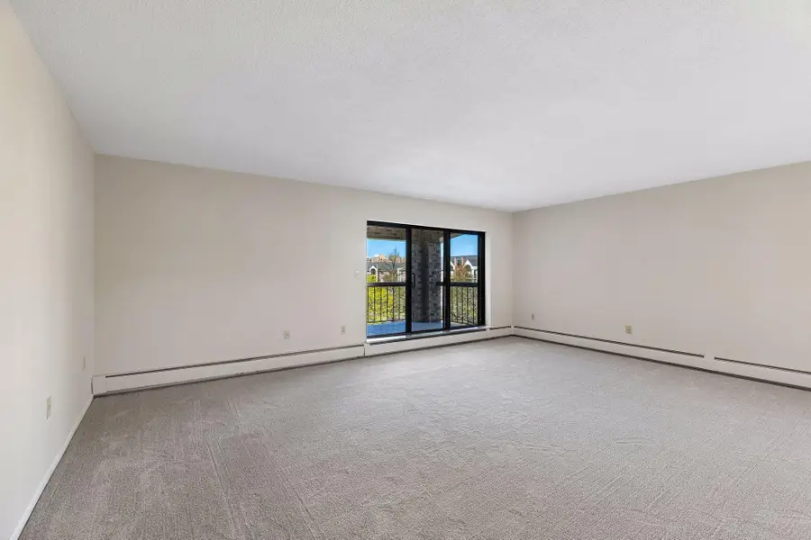 2221 Youngman Avenue #501, Saint Paul, MN 55116 - #3