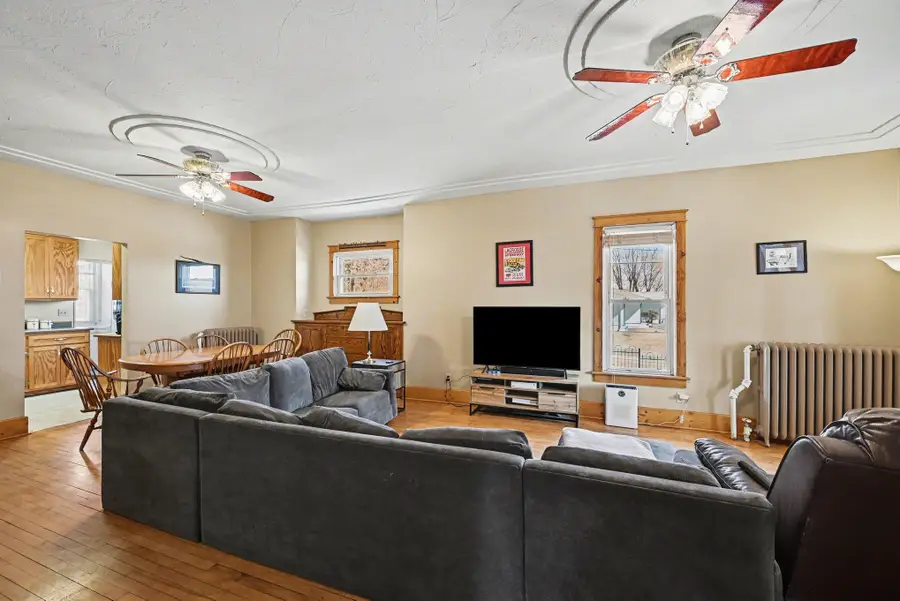 213 Boulevard Avenue Ne, Montgomery, MN 56069 - #3