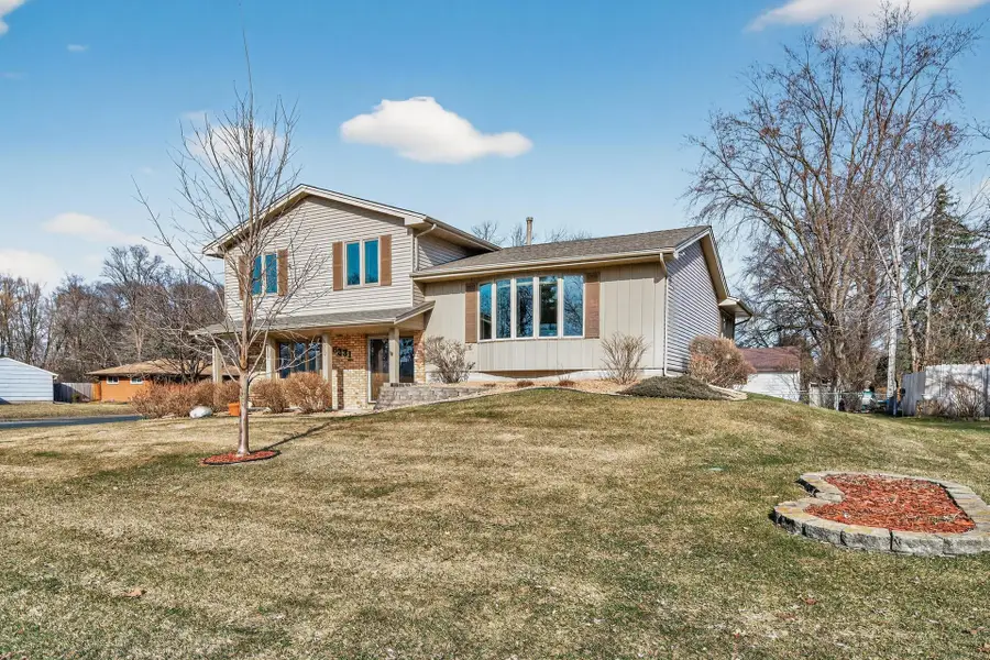 6331 Riverview Terrace Ne, Fridley, MN 55432 - #2